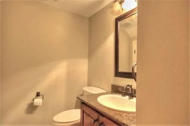 $125,000 | 717 Heavens Drive, Unit 4, Mandeville, LA 70471