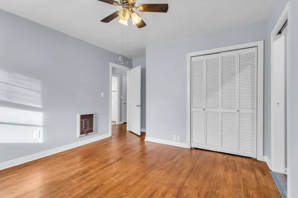 a view of empty room with window