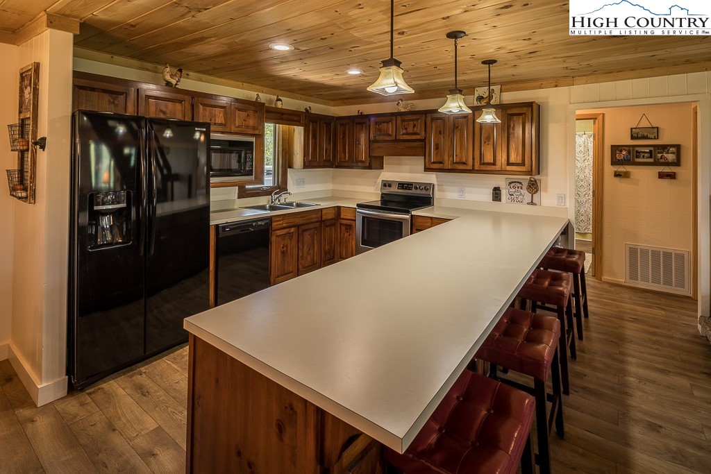 423 St Andrews Road Beech Mountain, NC 28604 - Photo 15 of 42 Gallery Image 15