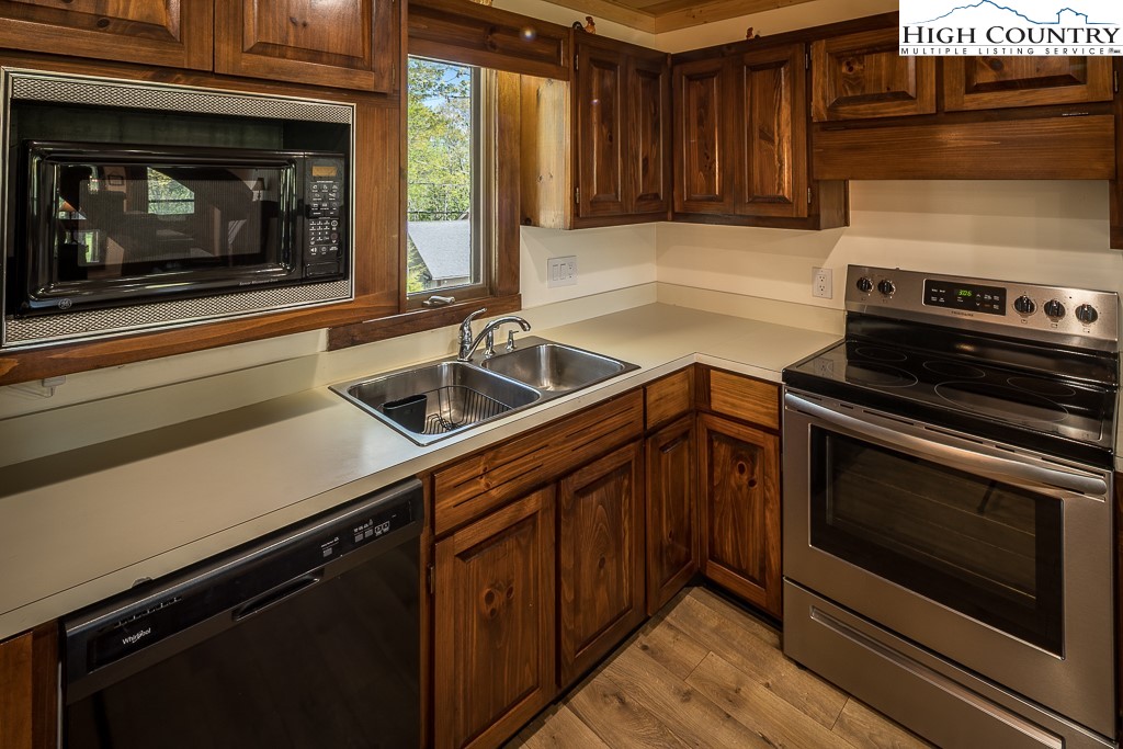 423 St Andrews Road Beech Mountain, NC 28604 - Photo 17 of 42 Gallery Image 17