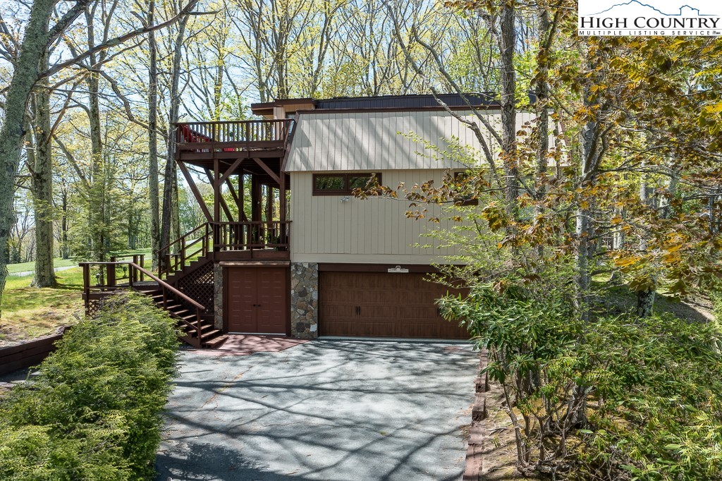 423 St Andrews Road Beech Mountain, NC 28604 - Photo 2 of 42 Gallery Image 2