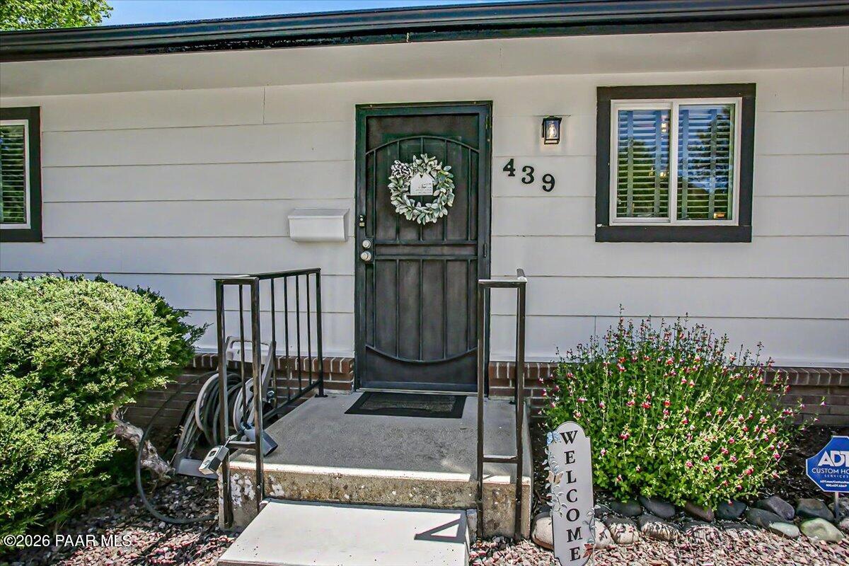 439 Canyon Springs Road Prescott, AZ 86303 - Photo 4 of 34 02-Entrance