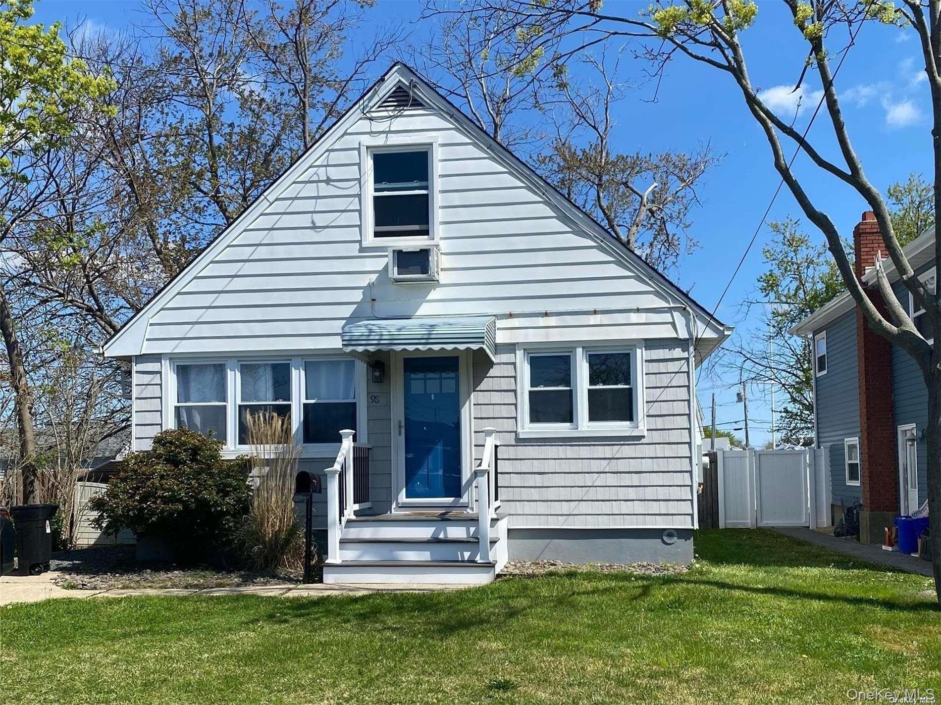 98 N Road Babylon, NY 11702 - Photo 1 of 9
