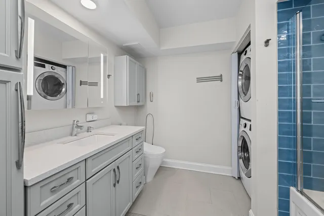 $262,500 | 7041 West Touhy Avenue, Unit 607, Niles, IL 60714