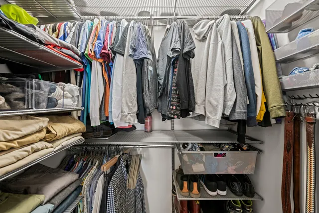 $262,500 | 7041 West Touhy Avenue, Unit 607, Niles, IL 60714