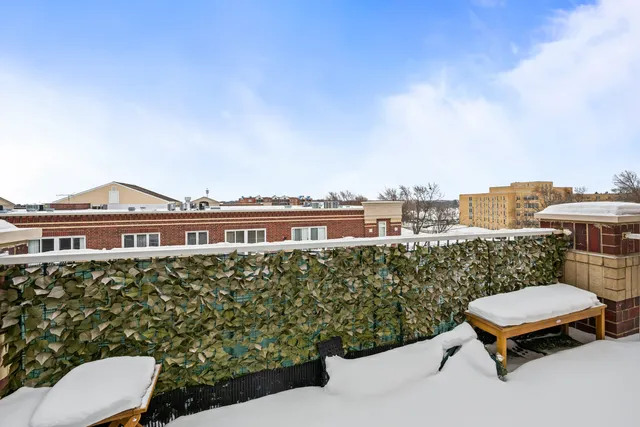 $262,500 | 7041 West Touhy Avenue, Unit 607, Niles, IL 60714