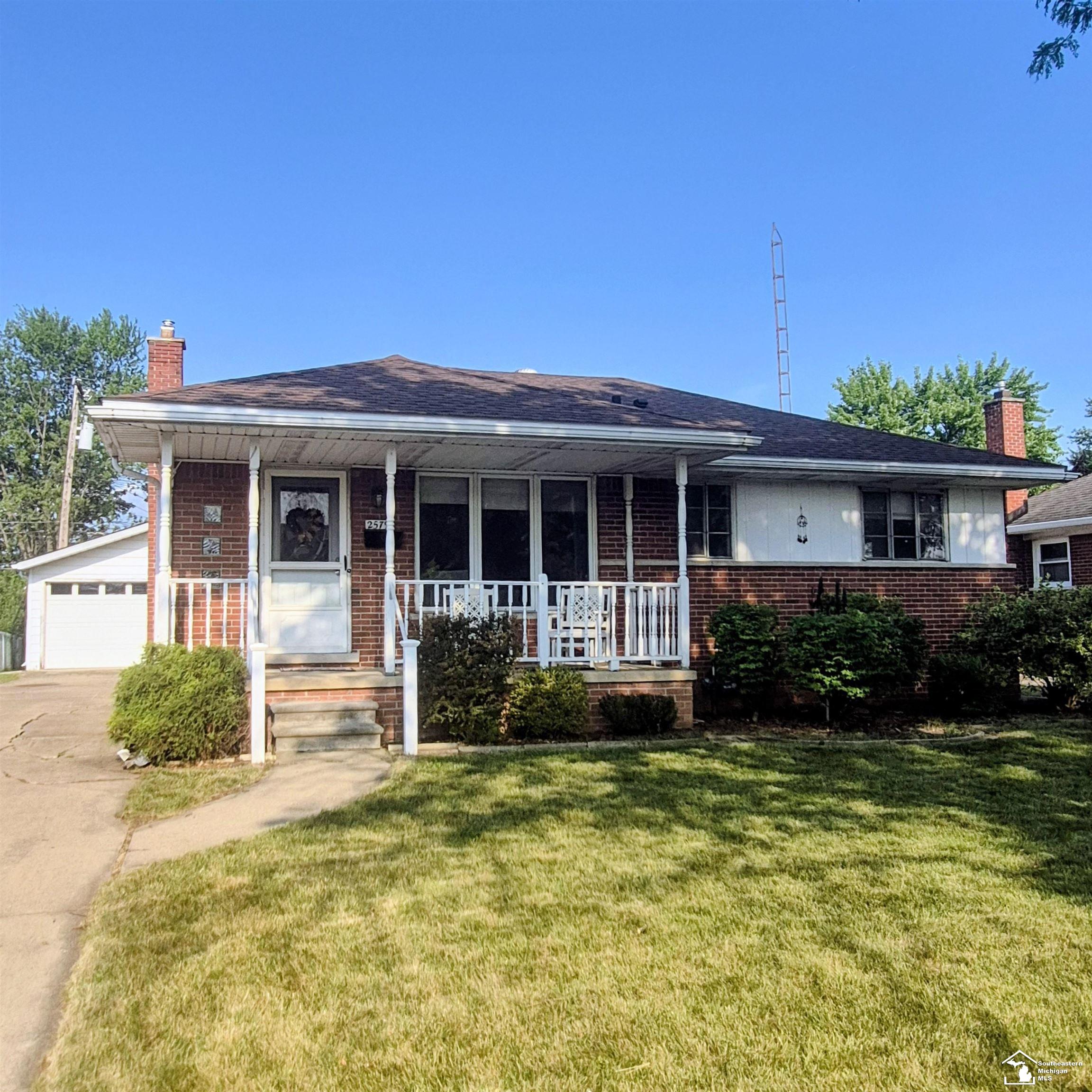 2579 Grange Road Trenton, MI 48183 - Photo 1 of 19