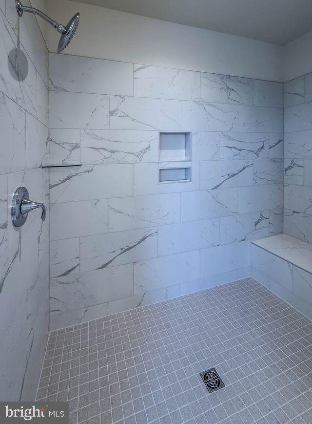 8788 Walnut Btm Lane Frederick, MD 21701 - Photo 25 of 51 RH-Primary Shower