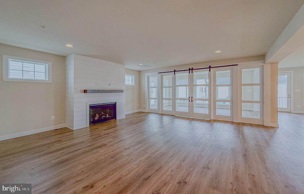 8788 Walnut Btm Lane Frederick, MD 21701 - Photo 5 of 51 RH-77 Great Room