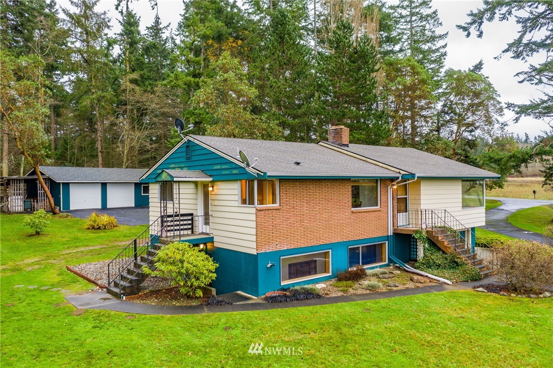 494 Ducken Road Oak Harbor, WA 98277 - Photo 3 of 36 Gallery Image 3