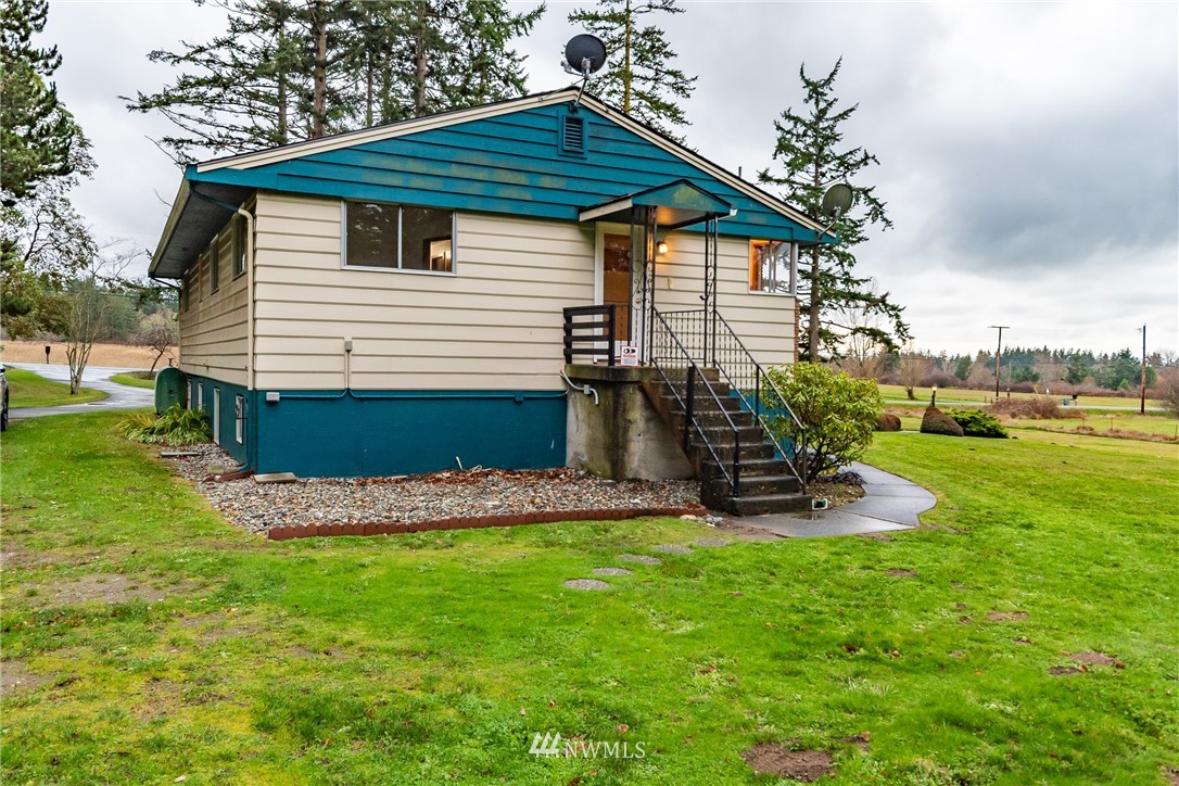 494 Ducken Road Oak Harbor, WA 98277 - Photo 4 of 36 Gallery Image 4
