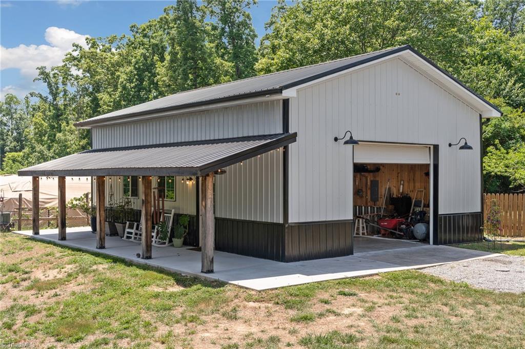 323 Ridge Drive Lexington, NC 27295 - Photo 2 of 46