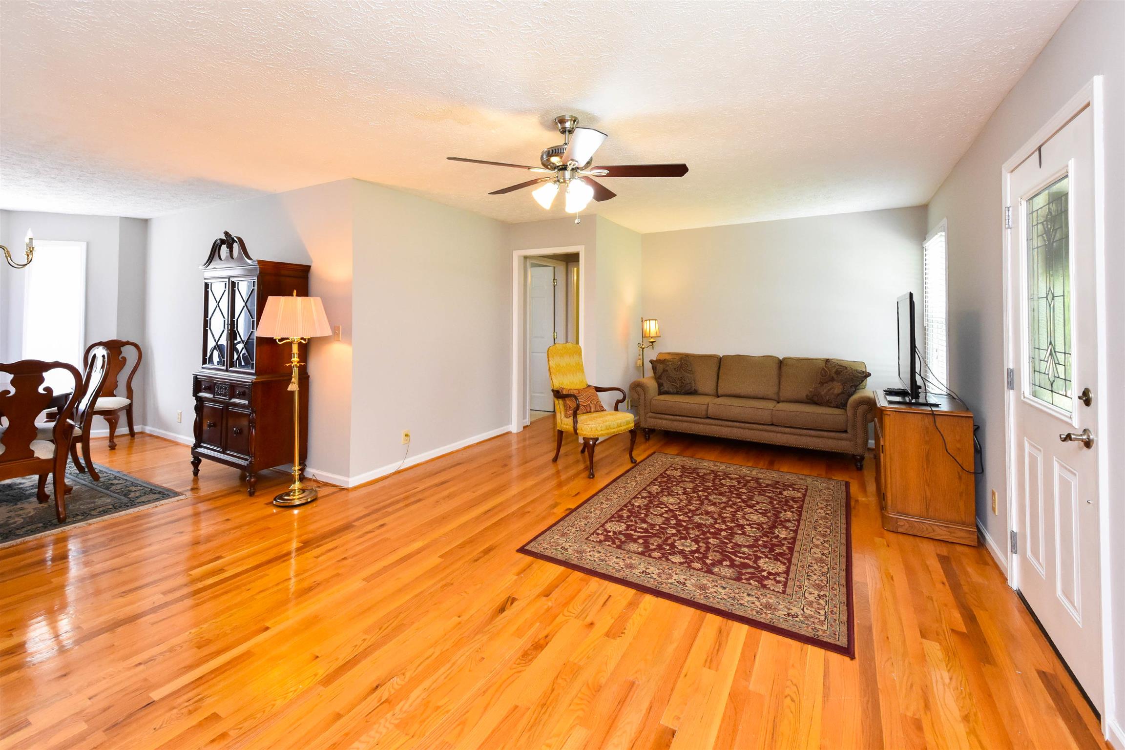 1329 Sun Valley Road Clarksville, TN 37040 - Photo 3 of 30 Large open living with hardwoods and lots of natural light