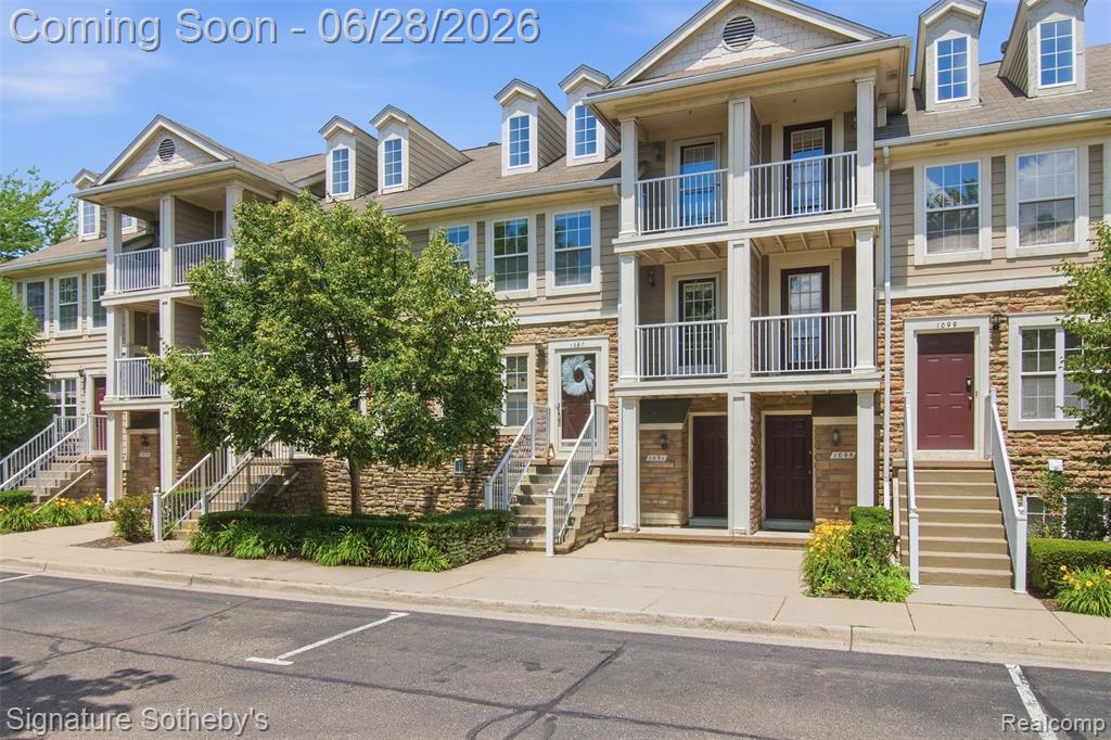 1091 Beaver Run Troy, MI 48083 - Photo 1 of 28