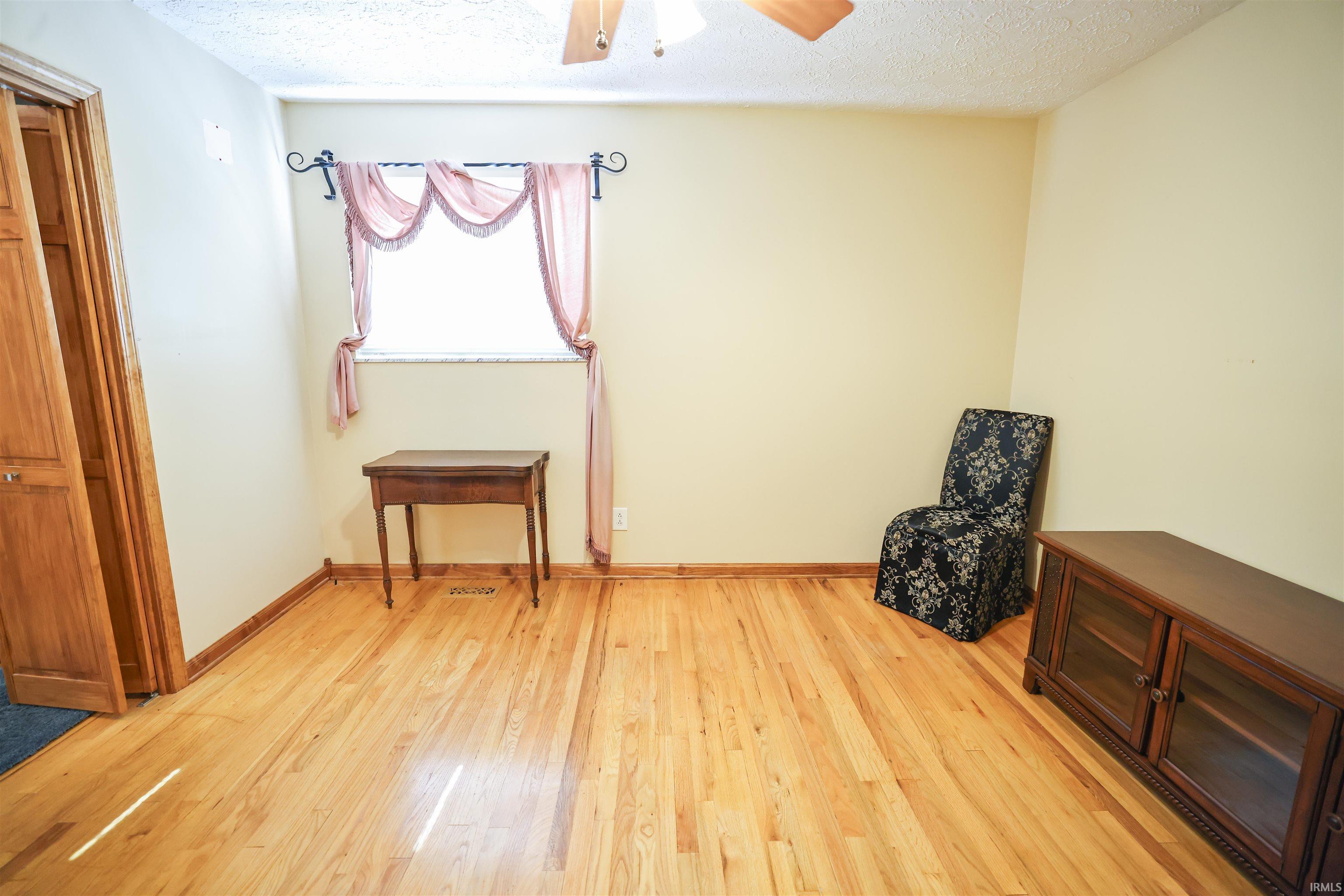 2015 Denson Avenue Bedford, IN 47421 - Photo 13 of 36