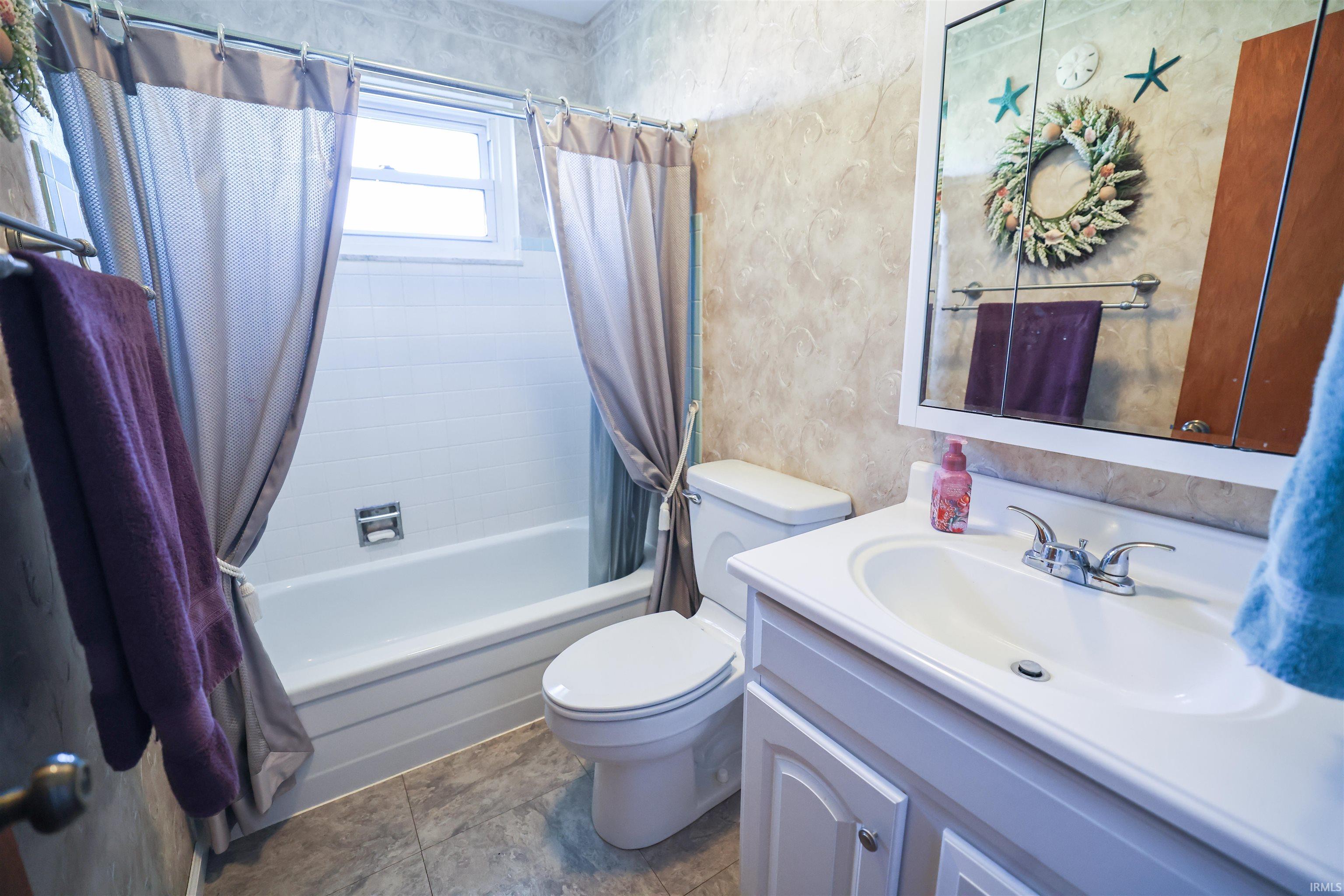 2015 Denson Avenue Bedford, IN 47421 - Photo 16 of 36