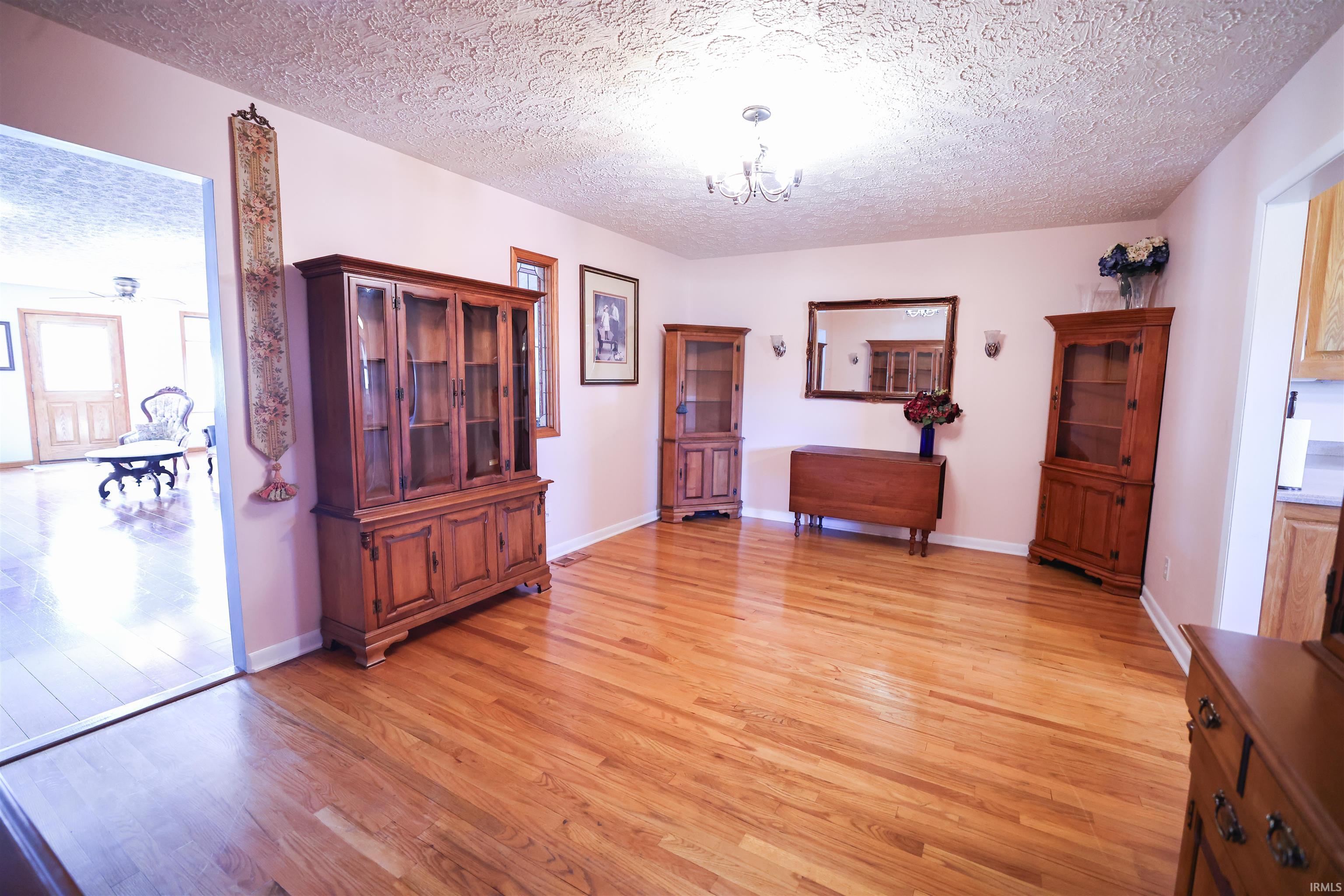 2015 Denson Avenue Bedford, IN 47421 - Photo 5 of 36