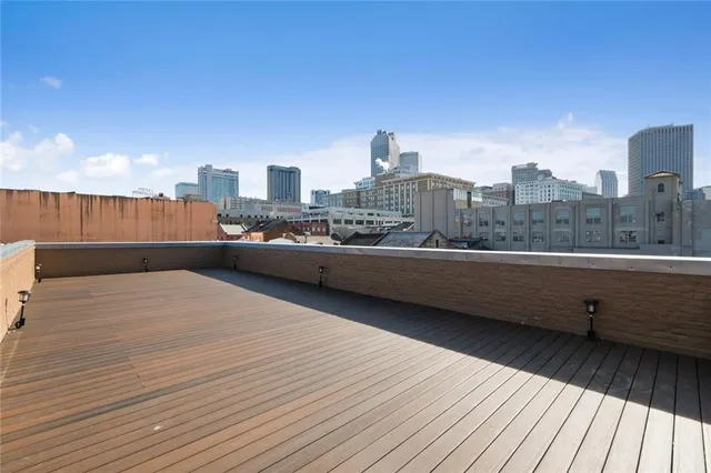 $1,450 | 310 North Rampart Street, Unit C, New Orleans, LA 70112