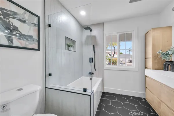 $1,375,000 | 2902 East Winfield Avenue, Anaheim, CA 92806