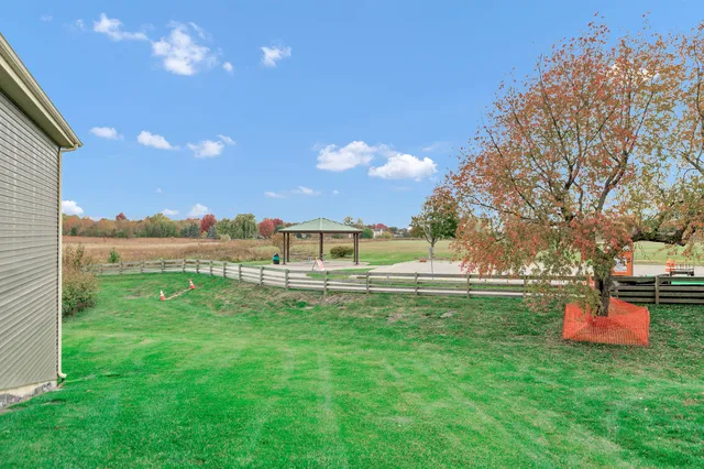 $4,000 | 2660 Harnish Drive, Algonquin, IL 60102