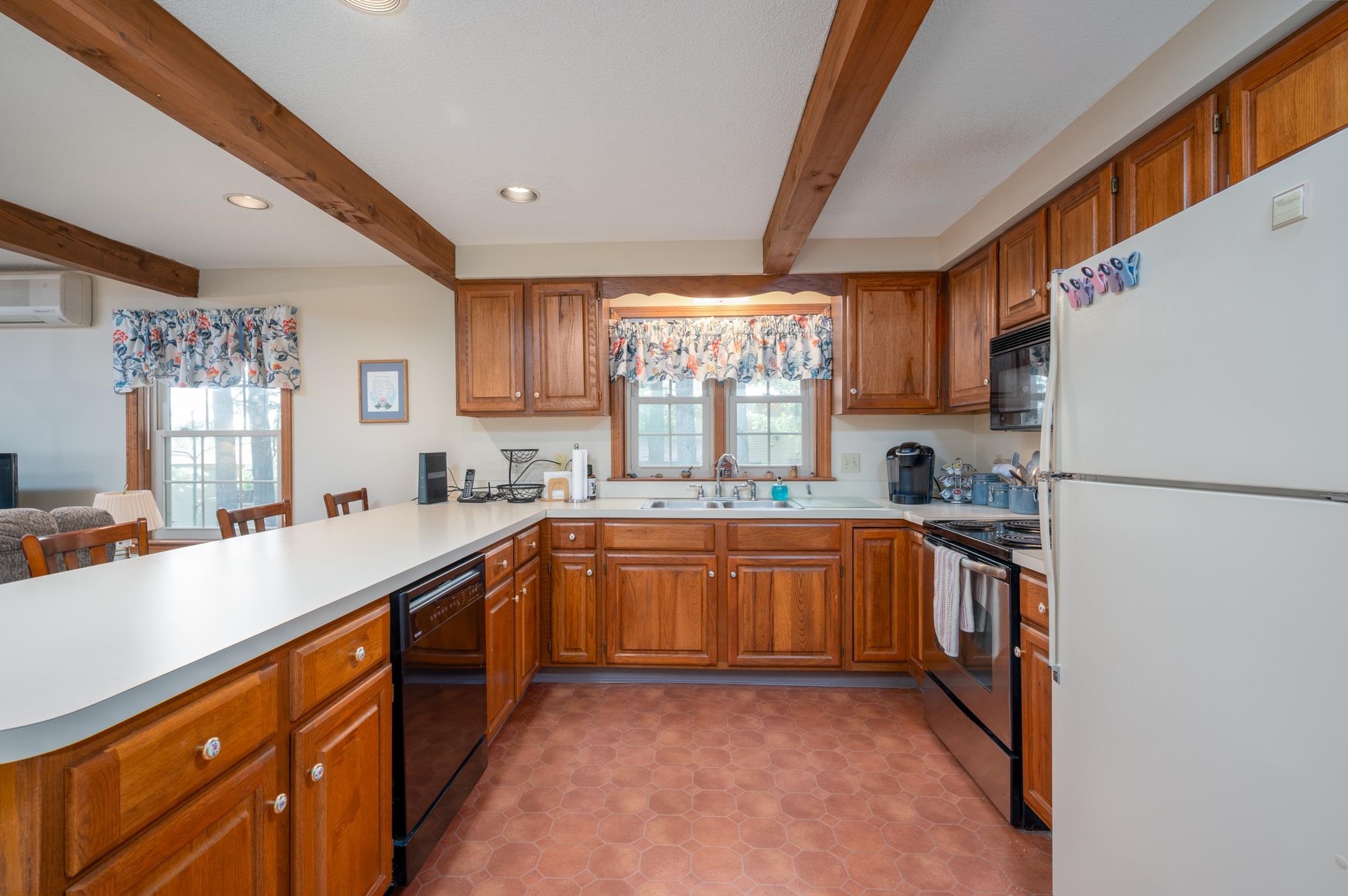 2761 Lake Shore Road, Unit 36 Gilford, NH 03249 - Photo 5 of 35 Gallery Image 5