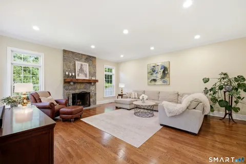 $1,399,000 | 70 Crossbow Lane, Easton, CT 06612