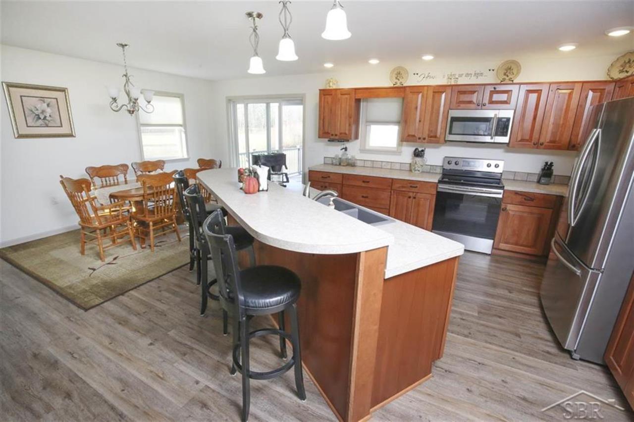1673 East Letts Road Midland, MI 48642 - Photo 16 of 46 50029597-15.JPG