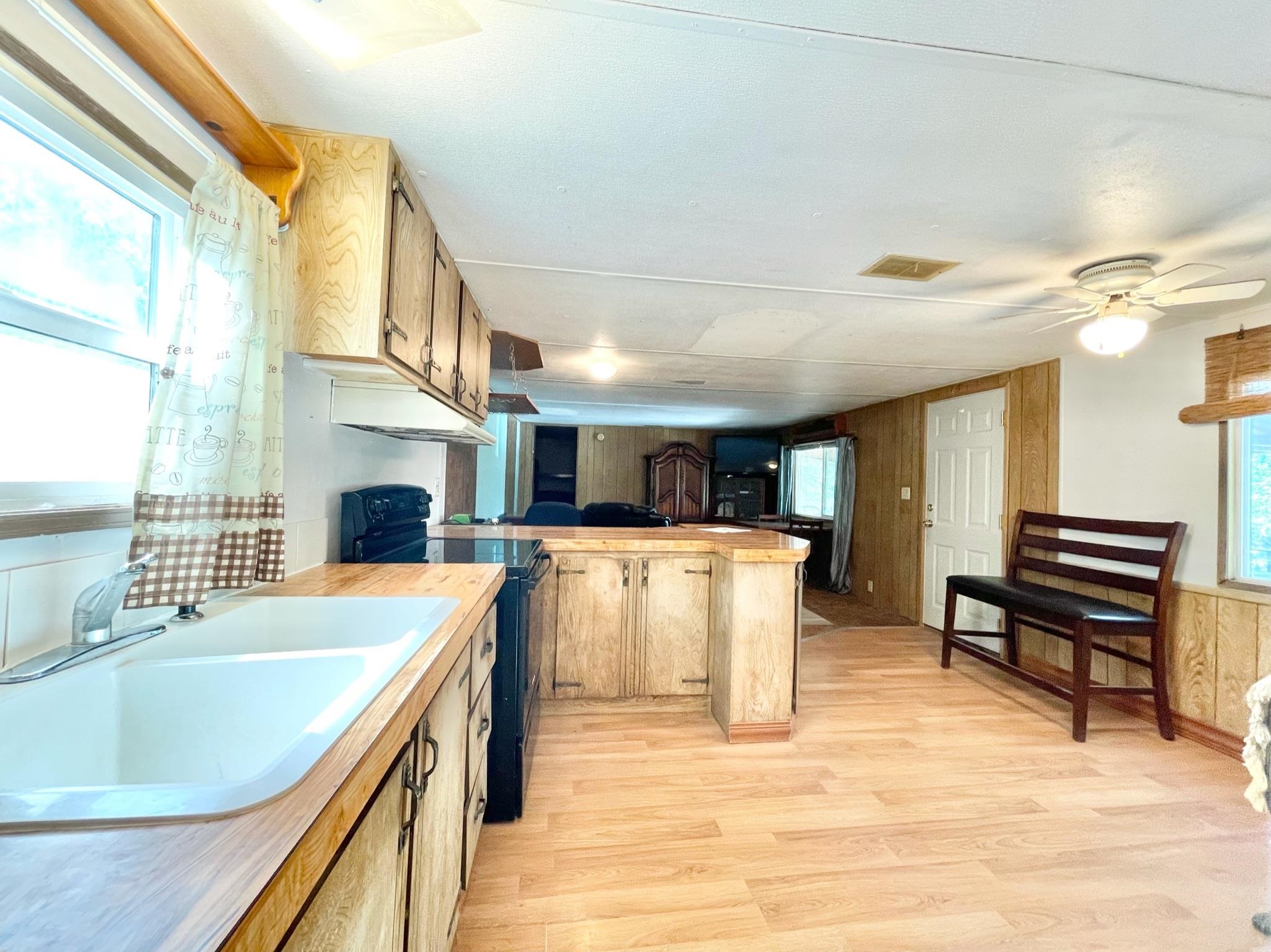 424 Northeast Stringham Road Rockford, WA 99030 - Photo 6 of 20
