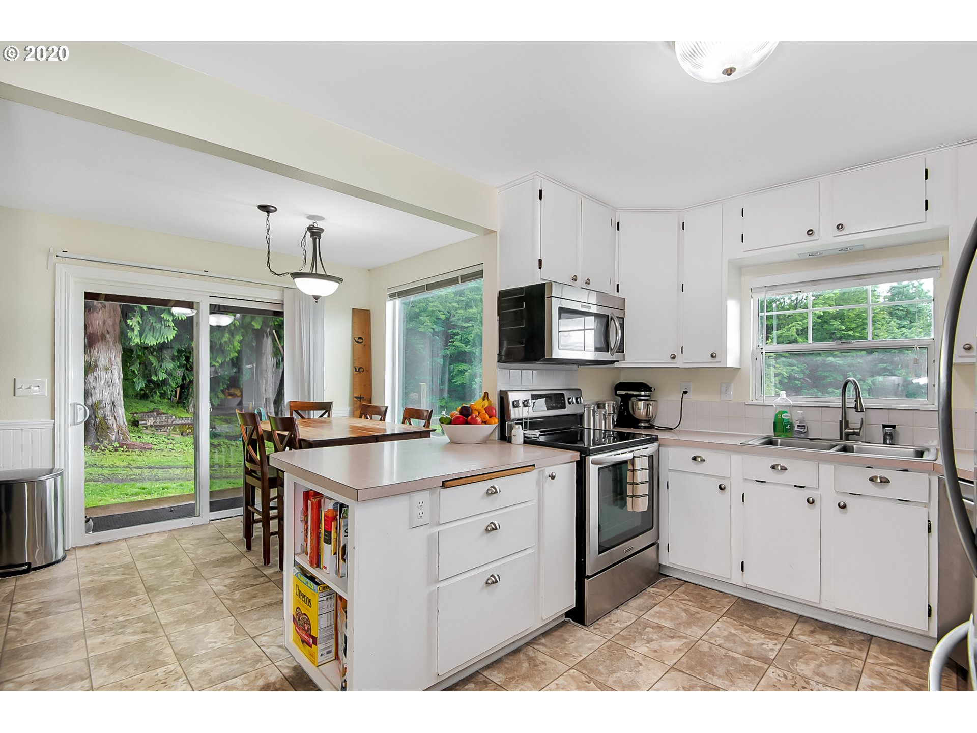 37710 Northeast Clara Smith Road Corbett, OR 97019 - Photo 11 of 22 Gallery Image 11