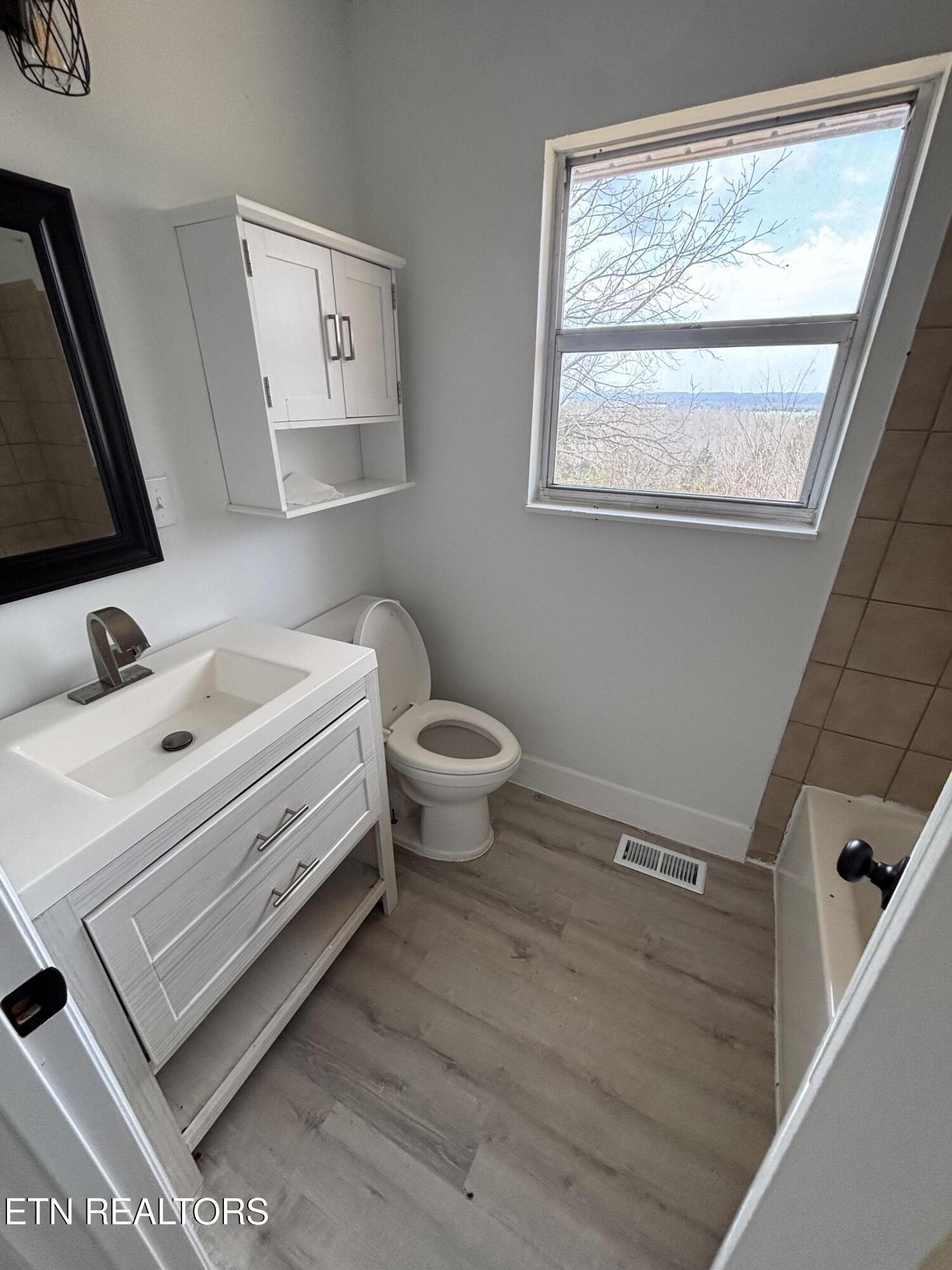 8634 Bud Hawkins Road Corryton, TN 37721 - Photo 11 of 24 IMG_0540