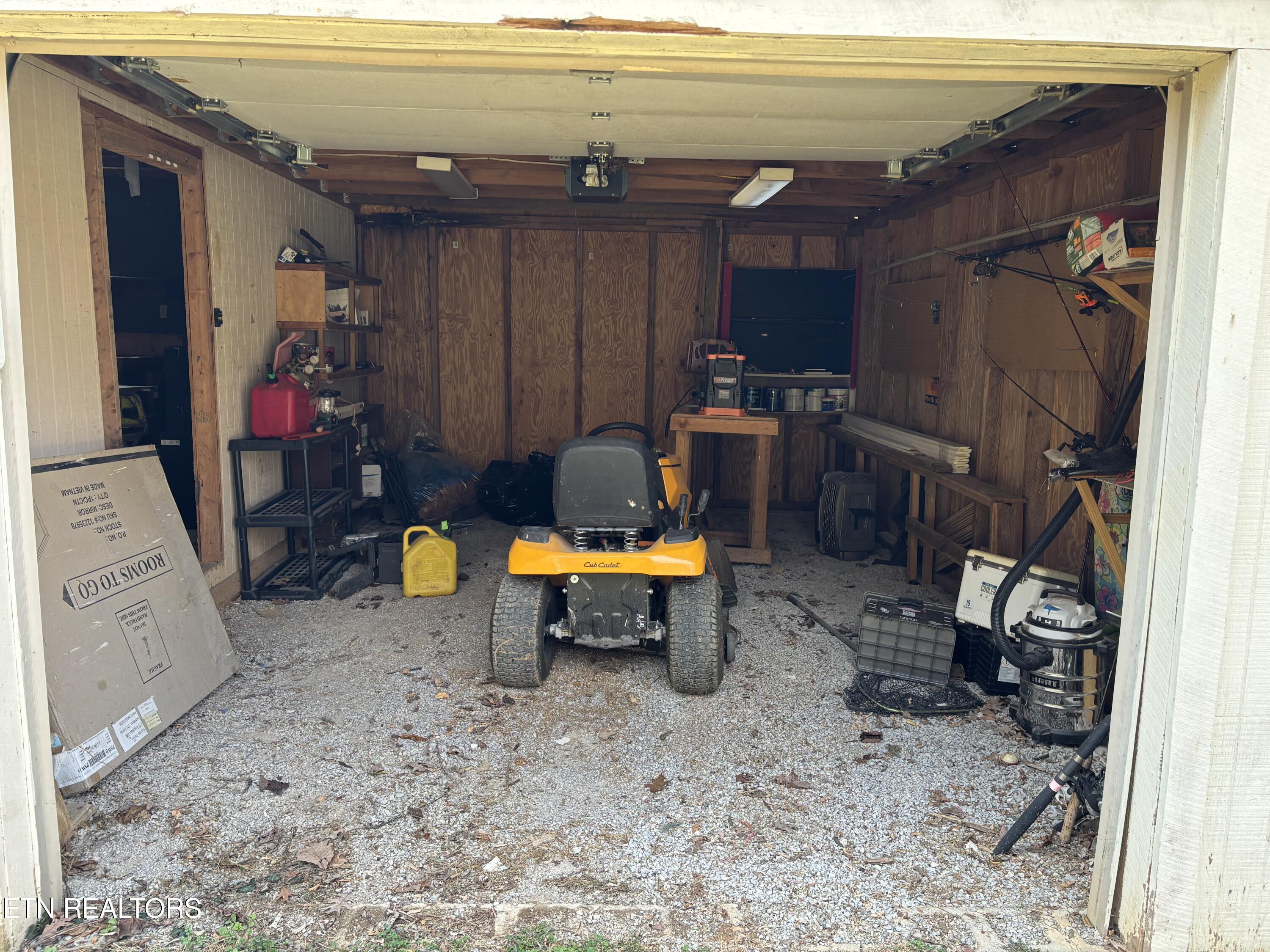 8634 Bud Hawkins Road Corryton, TN 37721 - Photo 8 of 24 IMG_0525