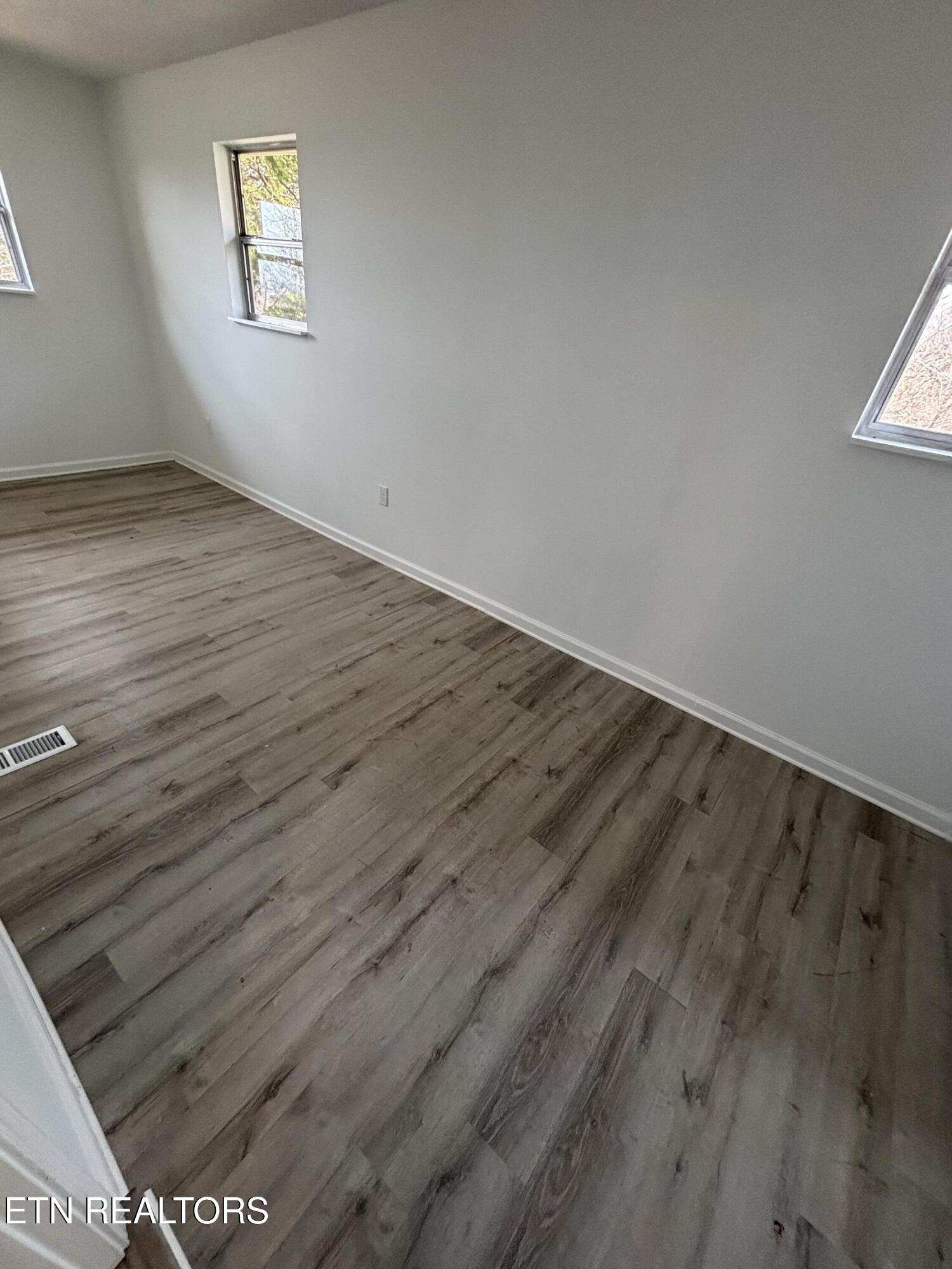 8634 Bud Hawkins Road Corryton, TN 37721 - Photo 10 of 24 IMG_0539