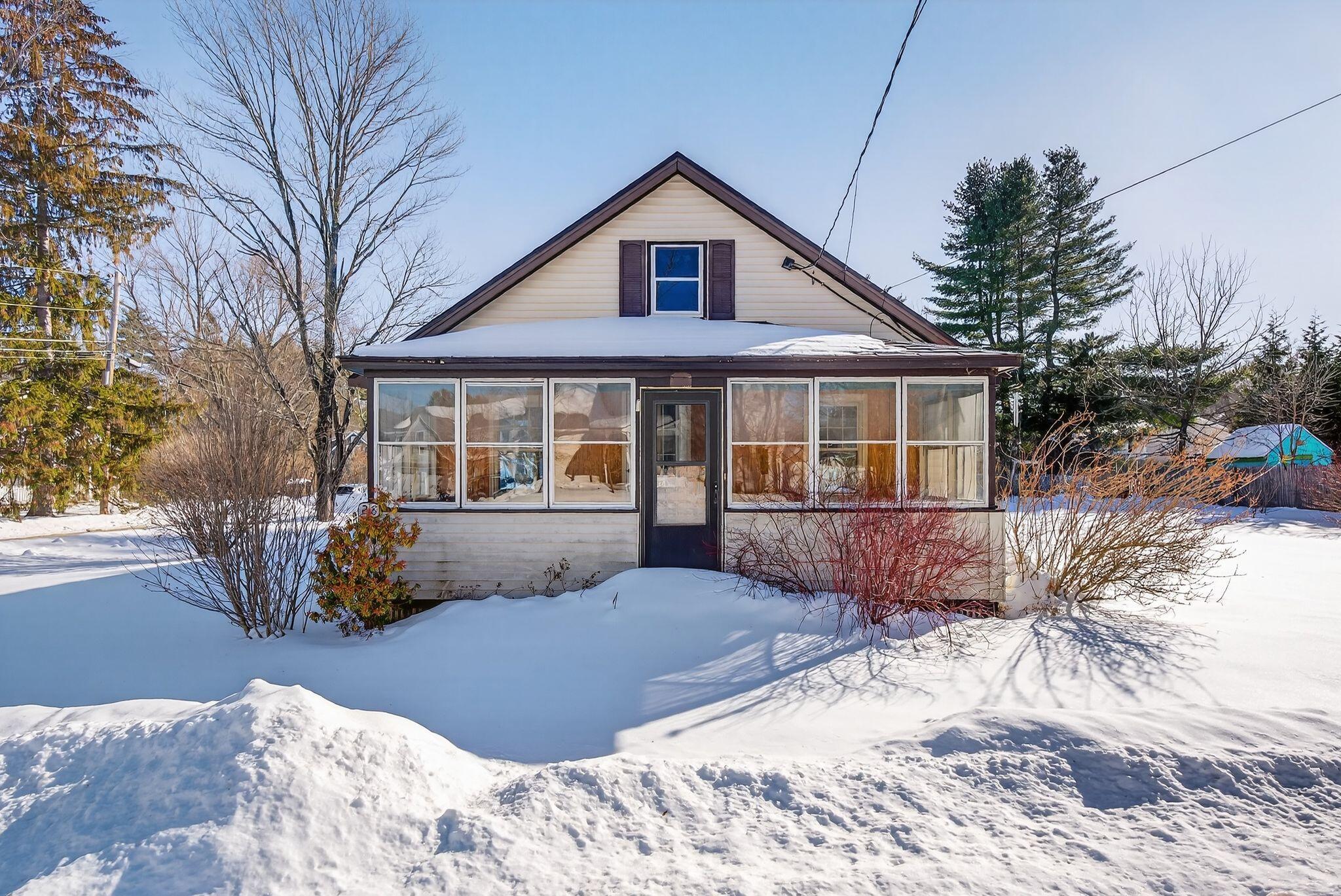 218 Longfellow Street Westbrook, ME 04092 - Photo 3 of 28 4_DSC02203
