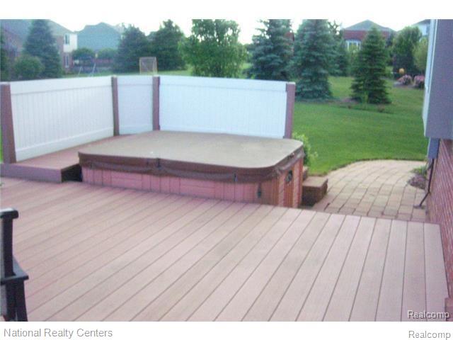 2059 Stirling Court Rochester, MI 48306 - Photo 23 of 24 Hot Tub.jpg
