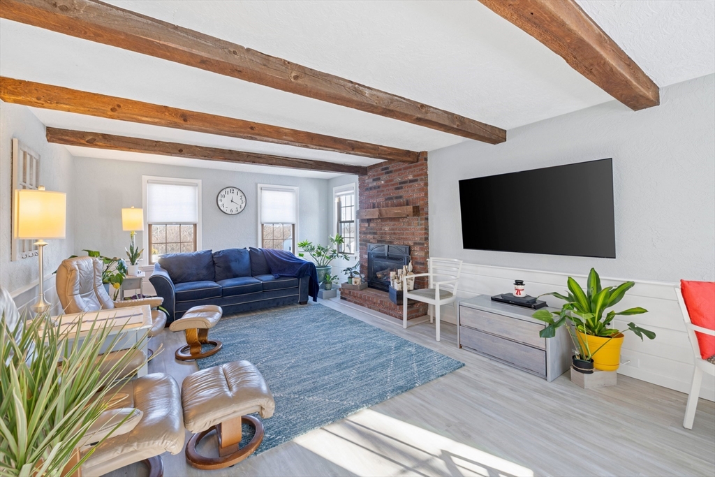 176 Roundtop Road Marlborough, MA 01752 - Photo 19 of 42 Gallery Image 19