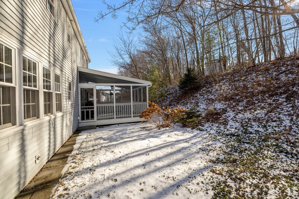 176 Roundtop Road Marlborough, MA 01752 - Photo 38 of 42 Gallery Image 38