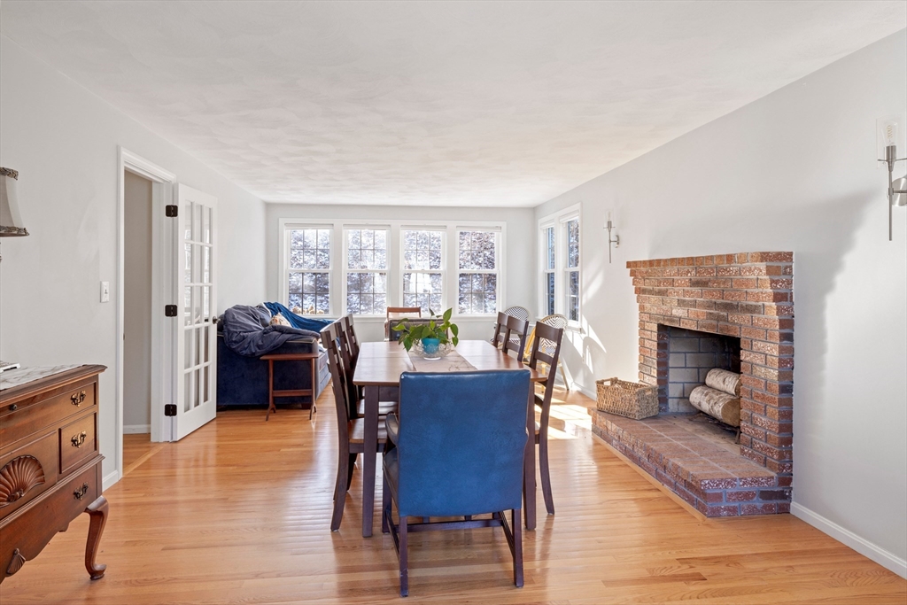 176 Roundtop Road Marlborough, MA 01752 - Photo 4 of 42 Gallery Image 4