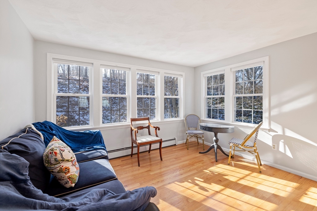 176 Roundtop Road Marlborough, MA 01752 - Photo 6 of 42 Gallery Image 6