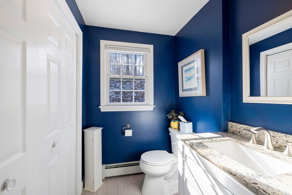 176 Roundtop Road Marlborough, MA 01752 - Photo 8 of 42 Gallery Image 8