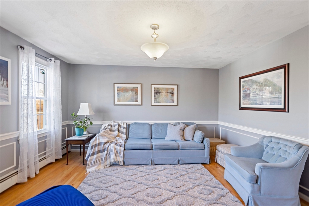 176 Roundtop Road Marlborough, MA 01752 - Photo 10 of 42 Gallery Image 10