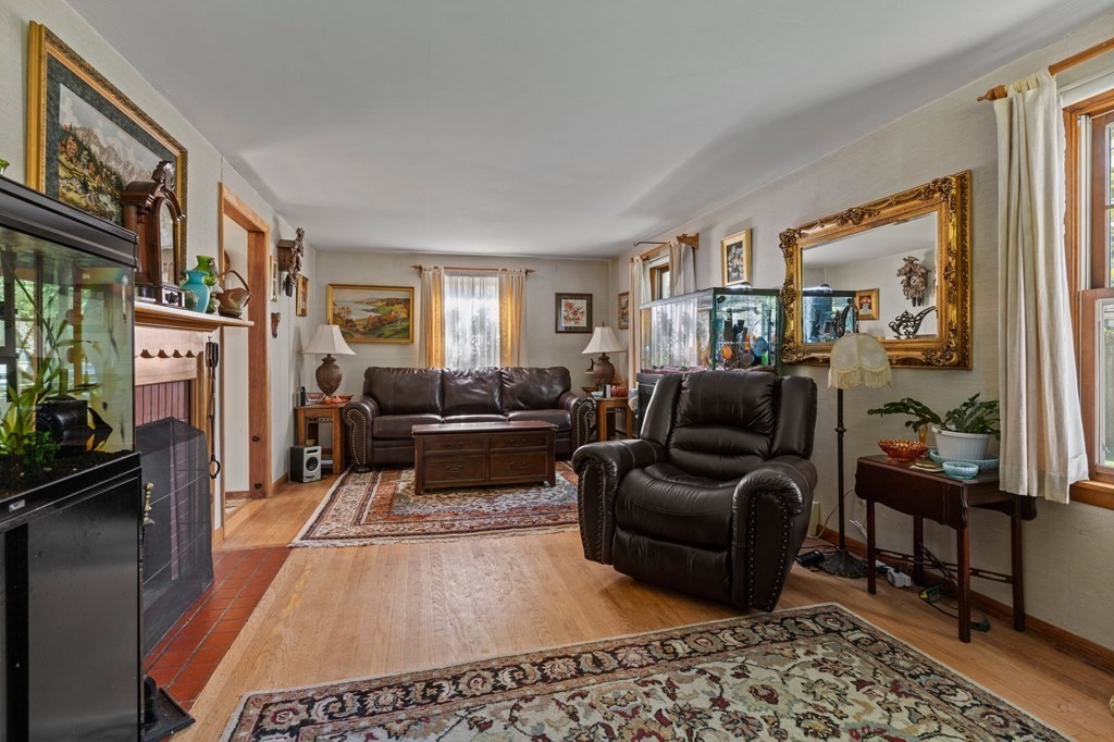 161 Marmon Street Springfield, MA 01129 - Photo 13 of 34 Gallery Image 13