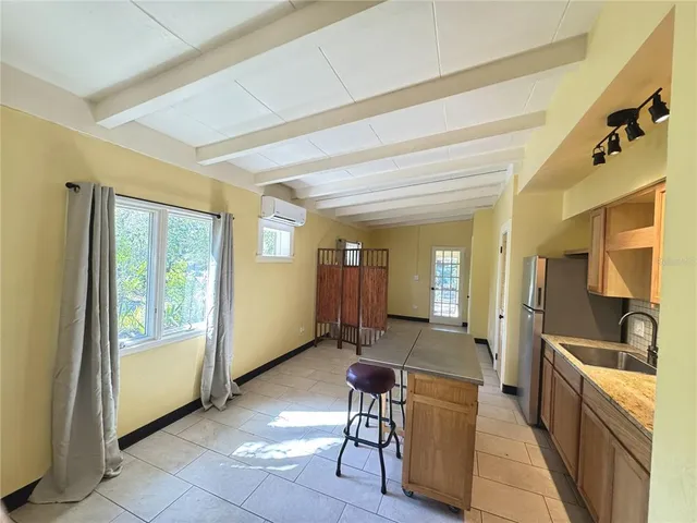 $1,400 | 7902 North Klondyke Street, Unit 2, Tampa, FL 33604