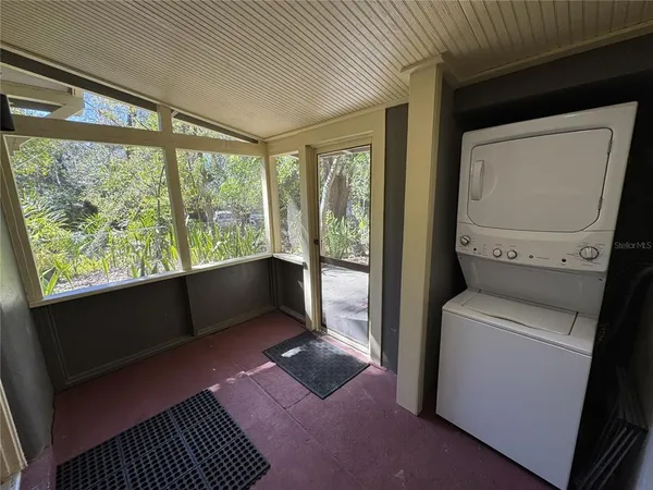 a view of an entryway with dining area