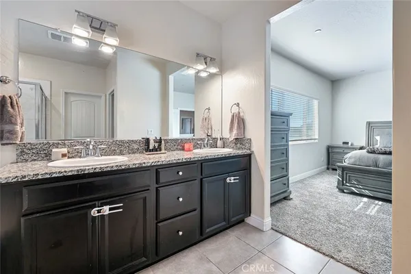 $540,000 | 6883 East Robinson Avenue, Fresno, CA 93727