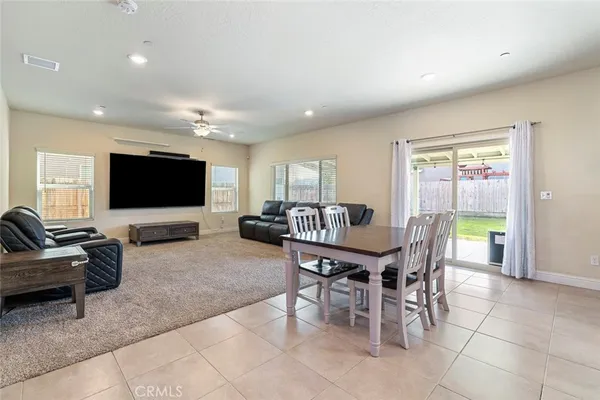 $540,000 | 6883 East Robinson Avenue, Fresno, CA 93727