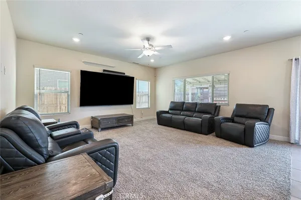 $540,000 | 6883 East Robinson Avenue, Fresno, CA 93727