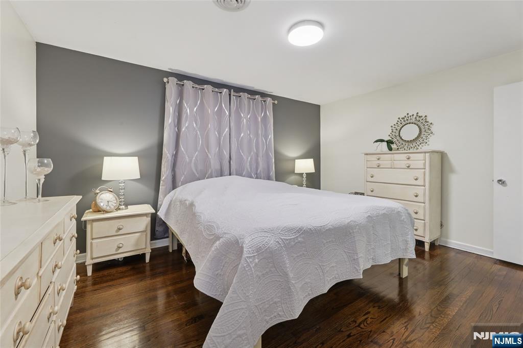 16 Homestead Road Elmwood Park, NJ 07407 - Photo 14 of 24