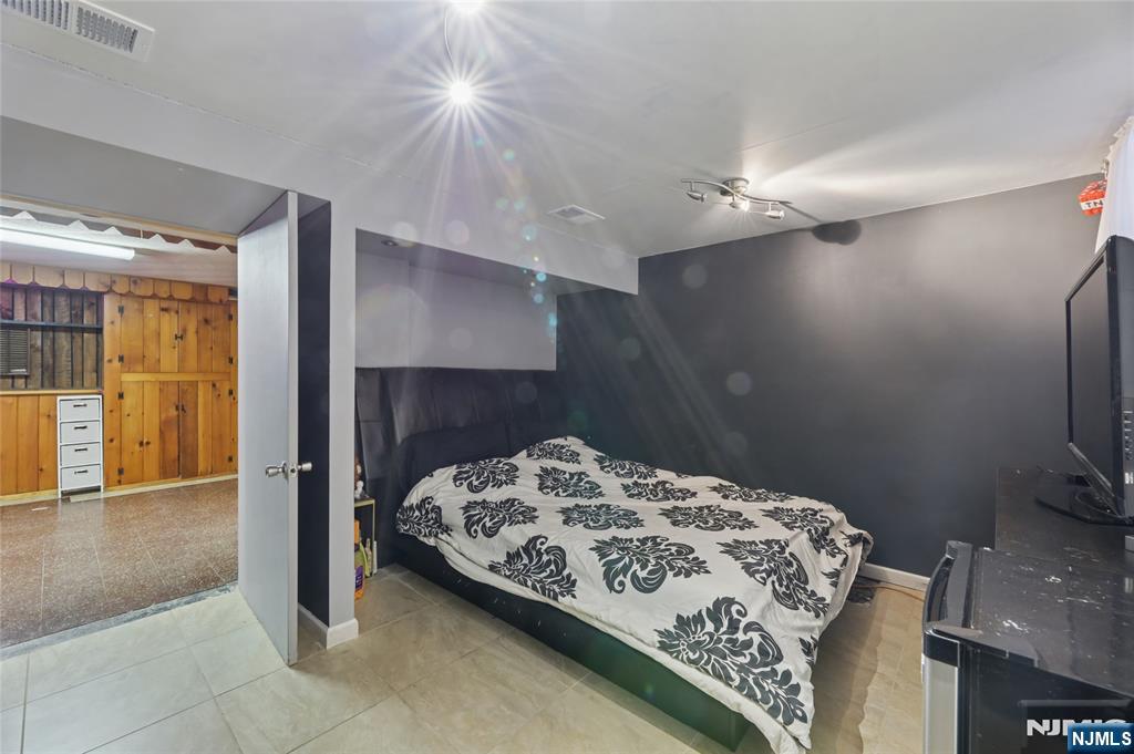 16 Homestead Road Elmwood Park, NJ 07407 - Photo 23 of 24