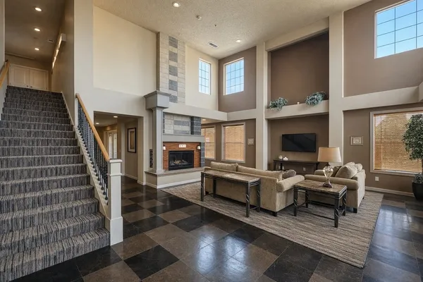 $329,950 | 10015 186th Place East, Unit 111, Puyallup, WA 98375