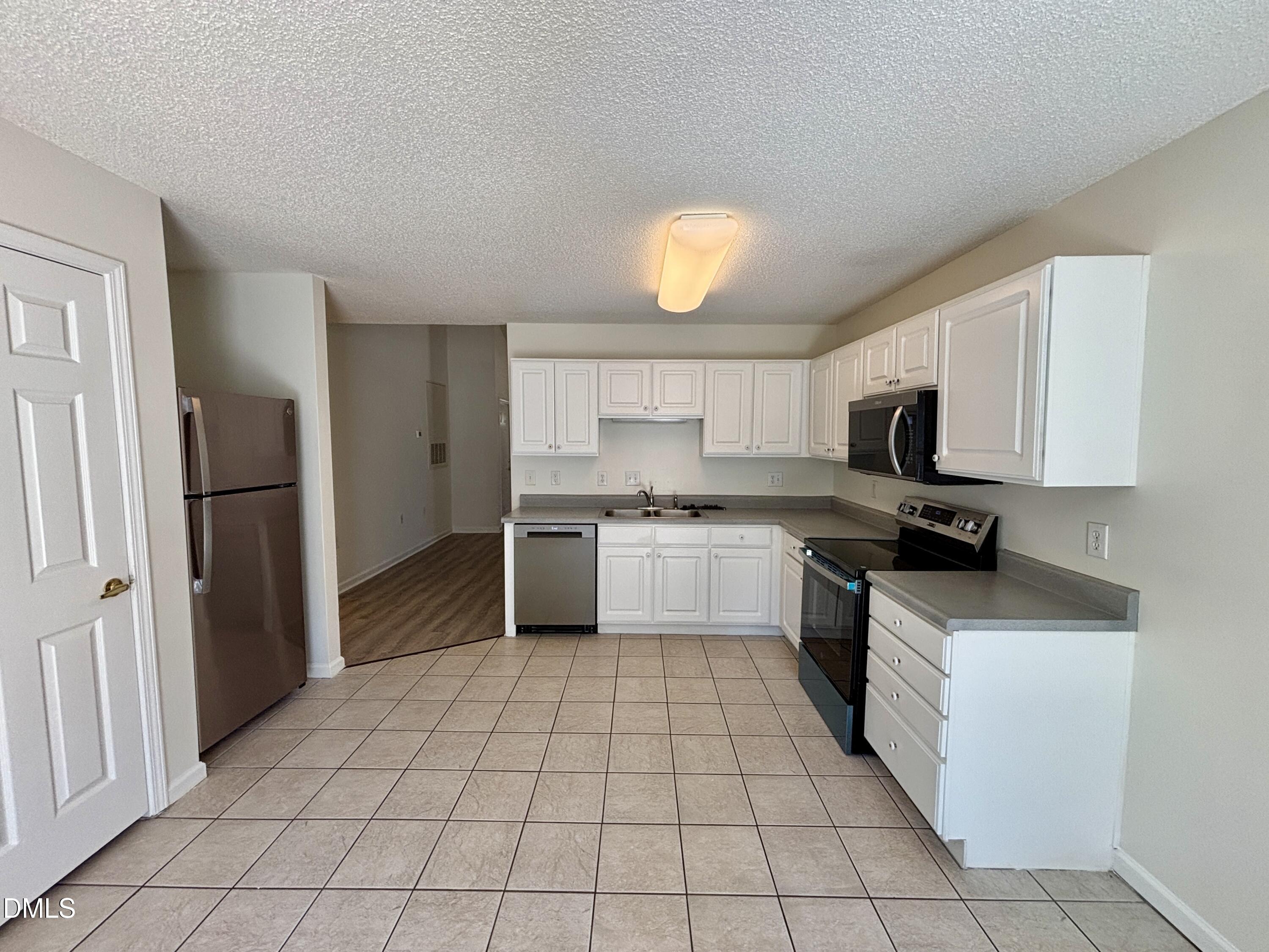 11381 Involute Place, Unit 103 Raleigh, NC 27617 - Photo 7 of 16
